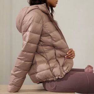 NWT Athleta Aire Puffer Jacket in Sandstone Pink, Medium, Folds Into Pocket!